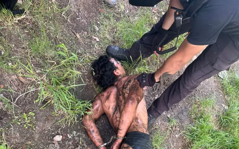 VIDEO | Ensenada: un hombre atacó a su madre con un tirante de madera