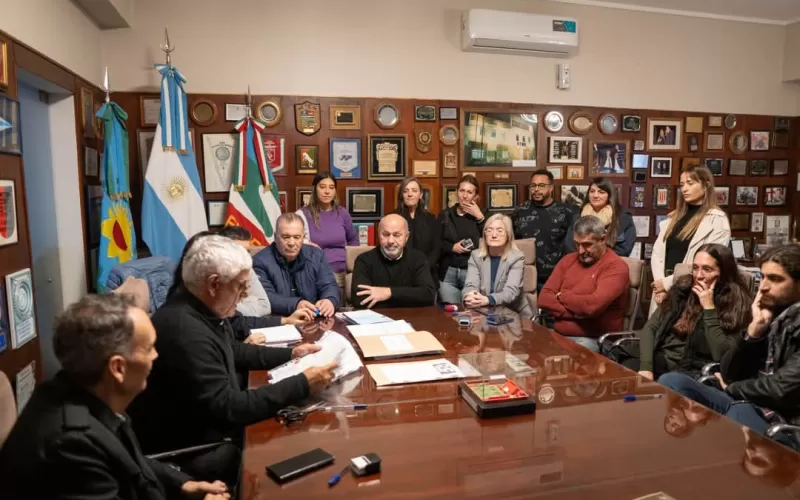 Licitan la compra de hormigón para veredas en el camino Rivadavia