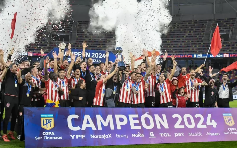 Estudiantes realiza el fin de semana del campeón en Uno