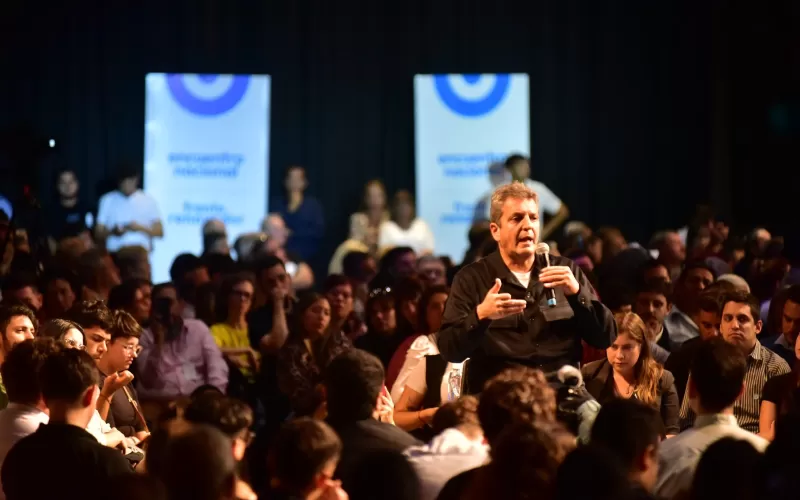 Massa convocó a la acción en el Congreso Nacional del Frente Renovador