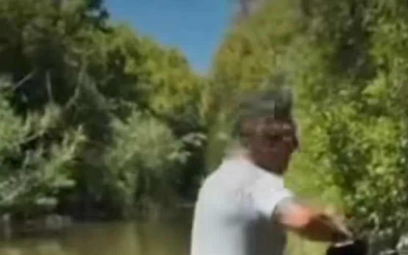 Dos ciclistas quedaron atrapados por la crecida del r&iacute;o en el camino negro