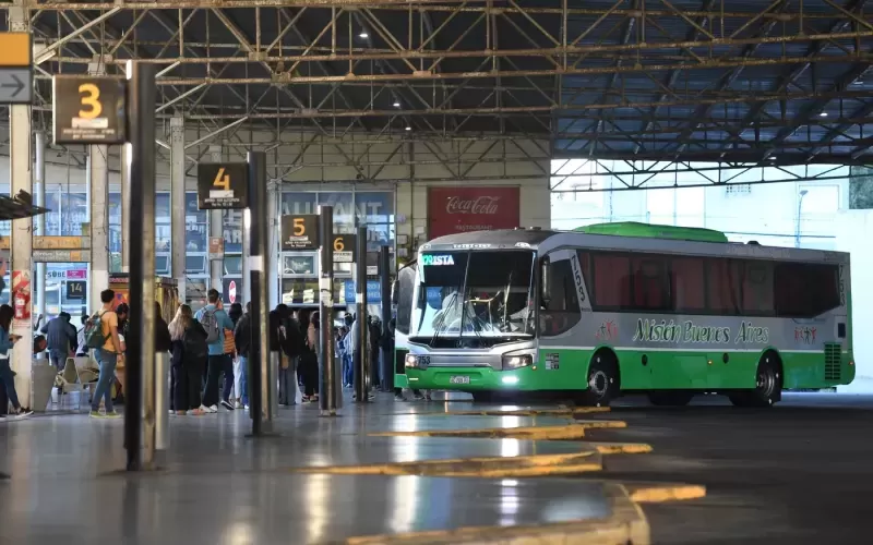 El AMBA se queda sin frecuencias: fuerte protesta de las c&aacute;maras de transporte