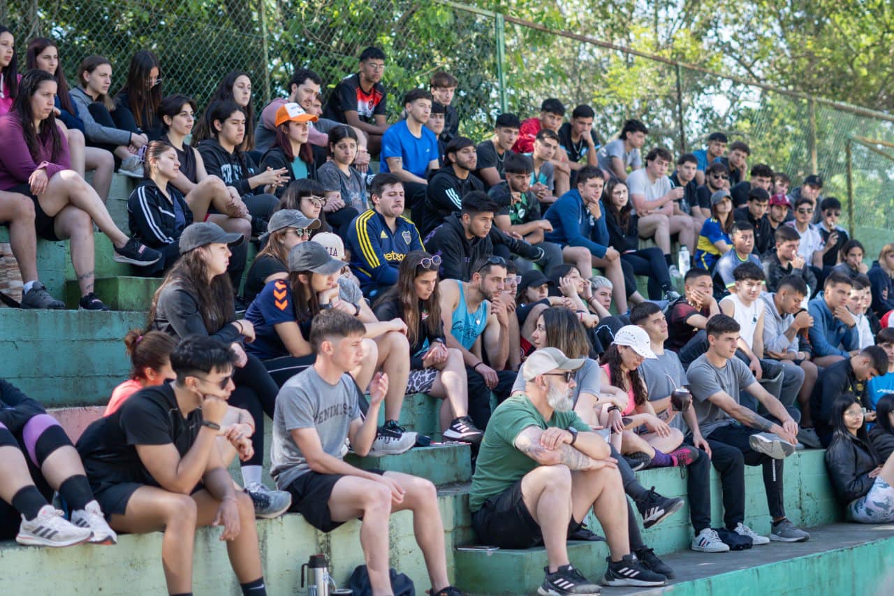 Campamento universitario en Punta Lara, Ensenada